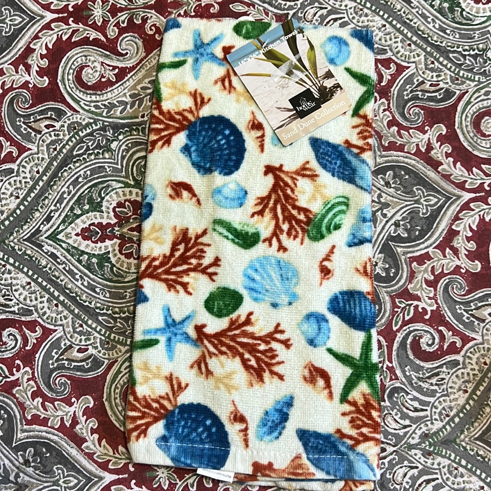 NWT kitchen towel